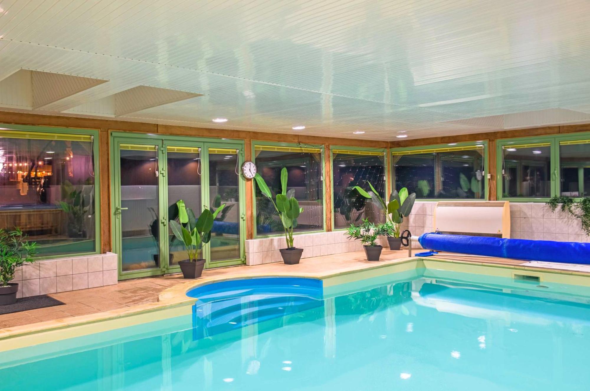 Les Pierres Bleues Bed & Breakfast Saint-Coulitz Dış mekan fotoğraf